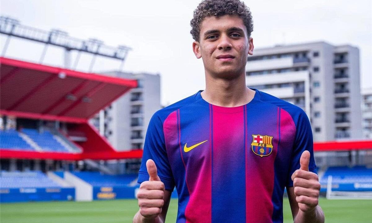عاجل | برشلونة يعلن تفعيل بند شراء حمزة عبد الكريم رسميًا