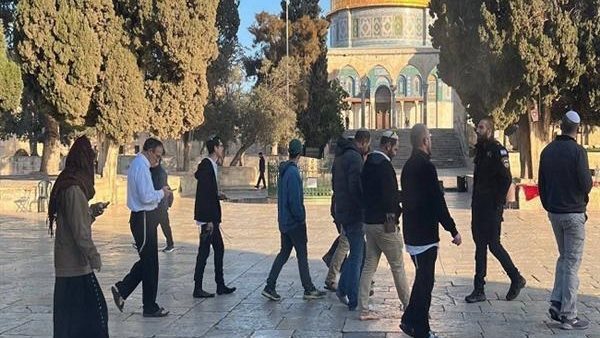اقتحام المسجد الأقصى من قبل مستوطنين تحت حماية شرطة الاحتلال
