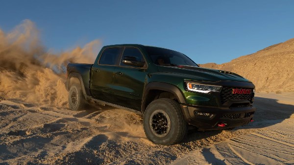 عودة رام 1500 TRX SRT موديل 2027 بقوة 777 حصانًا