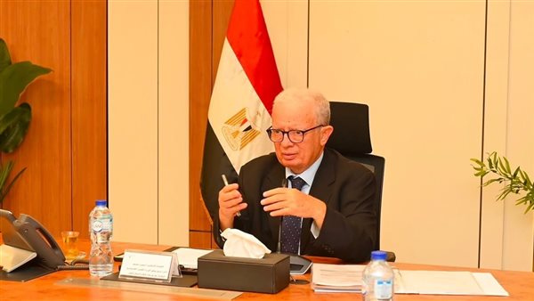 الدكتور حسين عيسى يترأس الجمعيات العامة لخمس شركات قابضة