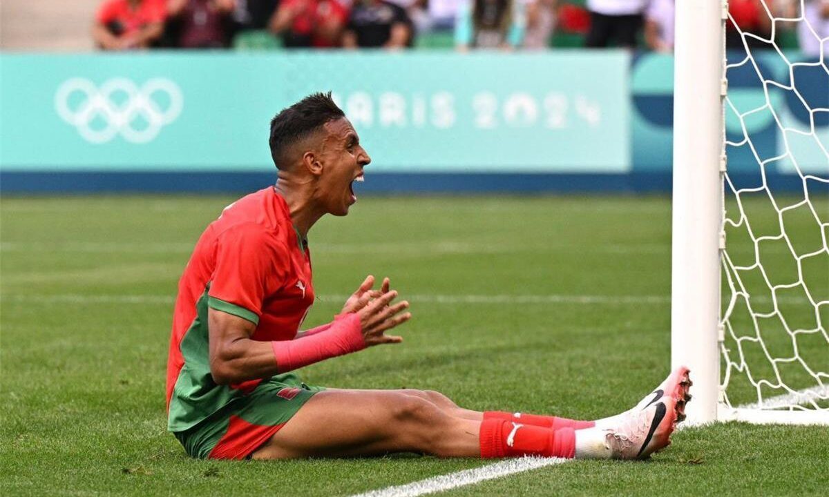 سفيان رحيمي يسجل هدف المغرب الثالث في مباراة هايتي بكأس العالم 2026