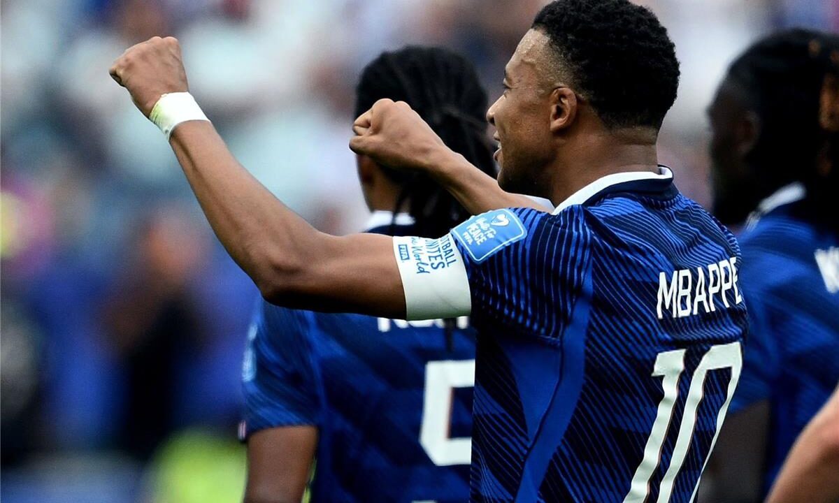 فيديو | مبابي يواصل ملاحقة ميسي ويقود فرنسا للتأهل بثلاثية أمام العراق في كأس العالم