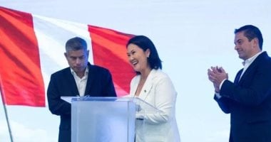 كيكو فوجيموري تعلن فوزها برئاسة لبيرو وسط اتهامات بالتزوير والتدخل الأمريكى