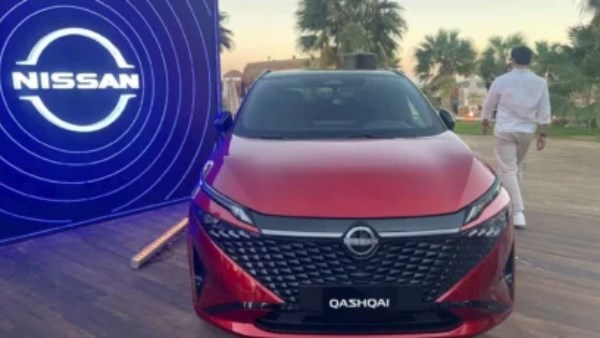نيسان تعلق تطوير قشقاي الكهربائية لخفض التكاليف