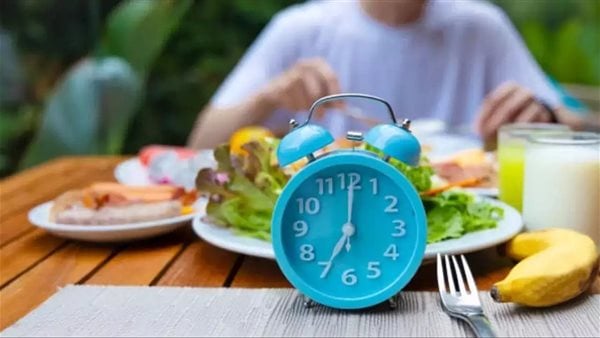 ما الفئات الأكثر عرضة للخطر نتيجة اتباع الصيام المتقطع؟.. خبراء صحة يوضحون