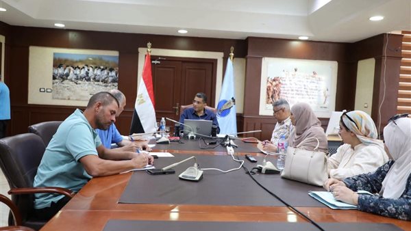 محافظ البحر الأحمر يناقش تخصيص أرض المرحلة الرابعة لمزرعة الجوجوبا