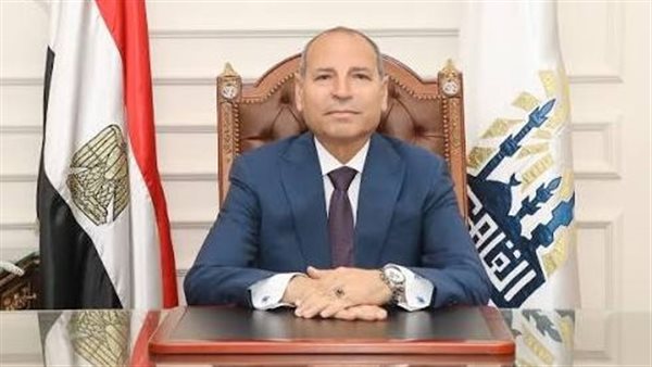محافظ القاهرة يحضر مباراة مصر وبلجيكا بمركز شباب المعادي