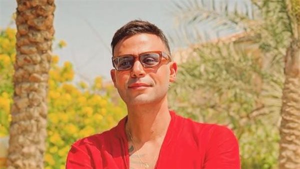 محمد إمام يكشف سبب ارتباطه بأغنية تملي معاك بـ عمرو دياب وعلاقة زوجته