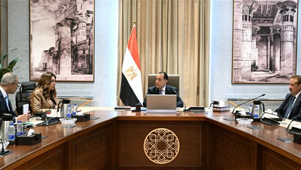 مدبولي يتابع المشروعات التنموية الجارية في بورسعيد