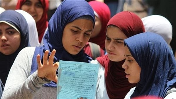 مصادر بالتعليم تكشف حقيقة خروج طالبة من لجنة الثانوية العامة بالشرقية: لم تسجل استمارة وغير مدرجة بالكشوف