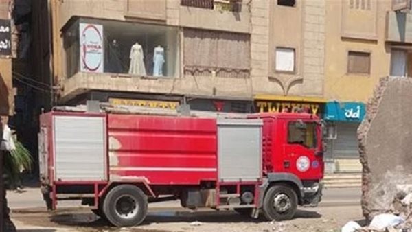 مصرع شخصين وإصابة 10 آخرين في حريق كبير بمخزن بمنشأة ناصر