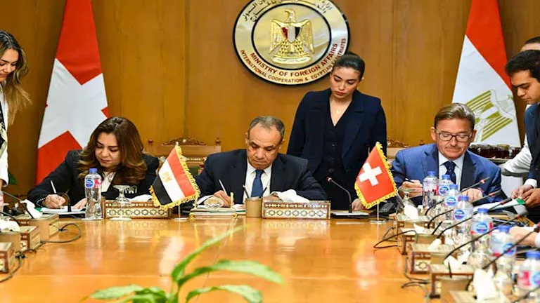 مصر تتلقى منحة سويسرية لإطلاق مشروع الإلكترونيات الدائرية وتعزيز التحول الأخضر