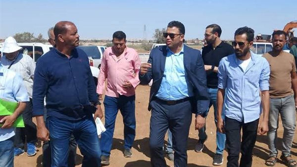 نائب محافظ السويس يوقف استيلاء على 90 فداناً من أملاك الدولة
