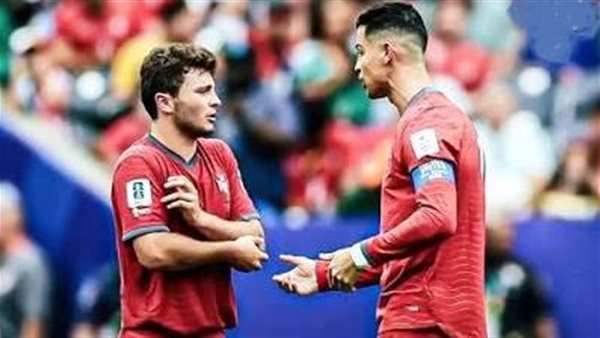 نيفيز يتغزل في رونالدو: “الأفضل على مر العصور”