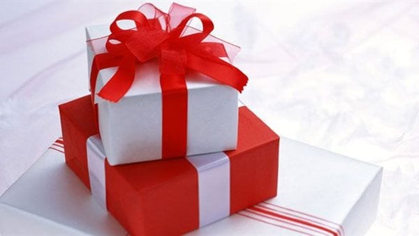 هدايا عيد الأب.. أفكار مميزة تبدأ من 100 جنيه لإسعاد والدك