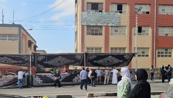 هدوء بمحيط لجان الثانوية العامة بالإسماعيلية