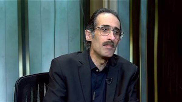 «هل رفضت وزارة الإعلام علشان متصحاش بدري؟».. مجدي الجلاد يكشف الحقيقة