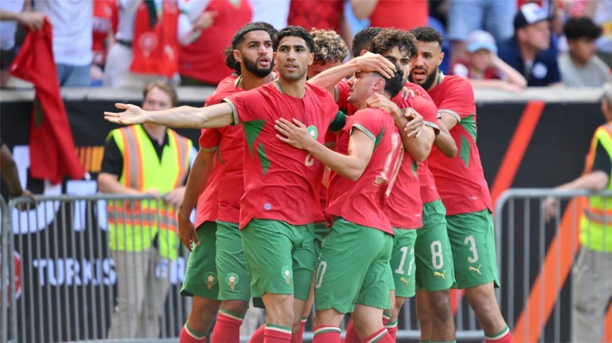 والد نجم المغرب يعترف: ابني يتمنى اللعب في برشلونة