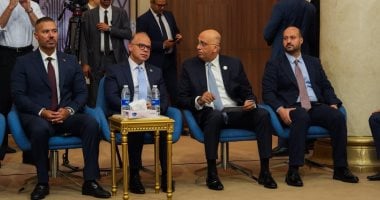 وزير الاستثمار ورئيس جهاز المشروعات ورئيس البورصة يشاركون في مراسم “قرع جرس” التداول دعماً للمشروعات الصغيرة والمتوسطة