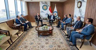 وزير البترول يلتقي رئيس الهيئة البرلمانية لحزب حماة الوطن لتعزيز التعاون