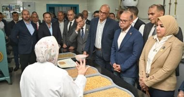 وزير التجارة يؤكد أهمية تقديم الخدمات بالموانئ بكفاءة خلال الإجازات