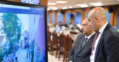 وزير التعليم يتابع انتظام أول أيام امتحانات الثانوية العامة ويوجه بتحقيق الانضباط