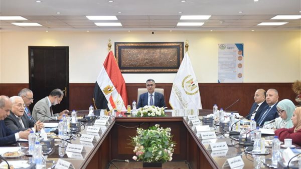 وزير التموين يعتمد موازنة “القابضة للصوامع” في العمومية