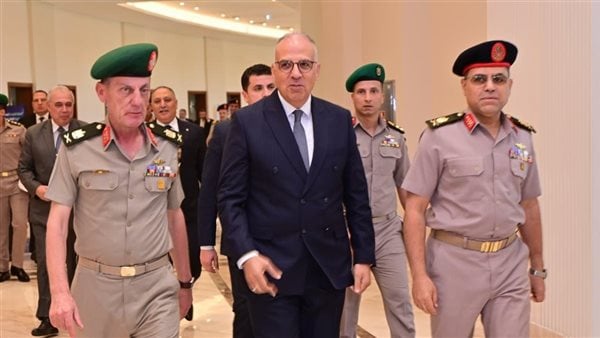 وزير الري: خريجو البرنامج التأهيلي المتكامل يمثلون ركيزة أساسية لبناء كوادر الدولة المستقبلي