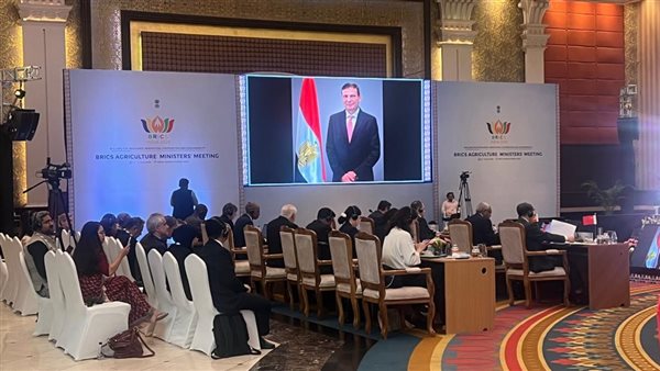 وزير الزراعة يؤكد دعم نظم غذائية مستدامة ومرنة