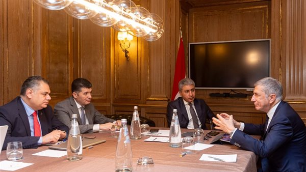 وزير السياحة والآثار يبحث مع رئيس ASTOI سبل تعزيز التعاون السياحي بين مصر وإيطاليا