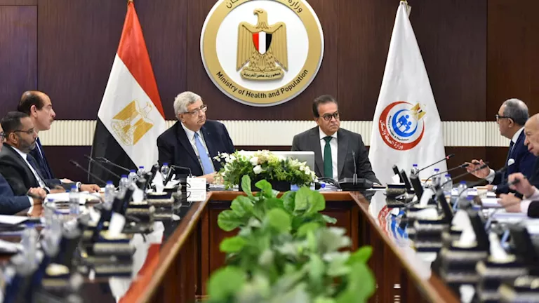 وزير الصحة يعتمد تشكيل مجلس إدارة “فاكسيرا” ويوافق على إنشاء معمل سلامة حيوية