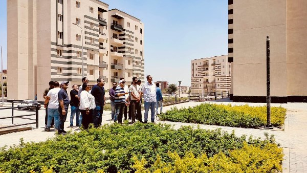 وزيرة الإسكان تتابع تنفيذ المشروعات السكنية بالشروق والعاشر و4 مدن جديدة