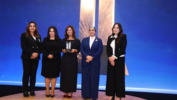 وزيرة البيئة تشارك في الحفل السنوي لجوائز قمة مصر للأفضل 2026