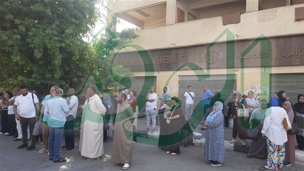 وسط دعوات الأهالي وترقب الأسر.. انطلاق ماراثون الثانوية العامة بأسوان |صور