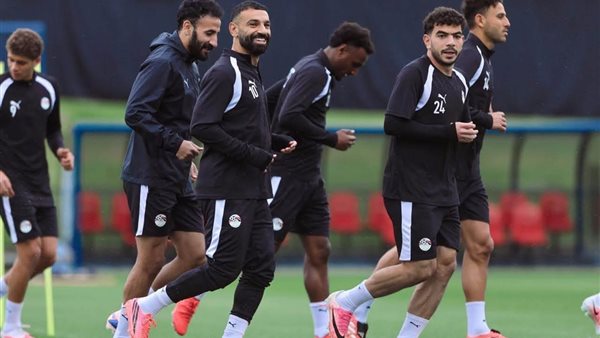 منتخب مصر يواصل تدريباته في سبوكين استعداداً لمواجهة أستراليا وعودة صلاح وفتحي