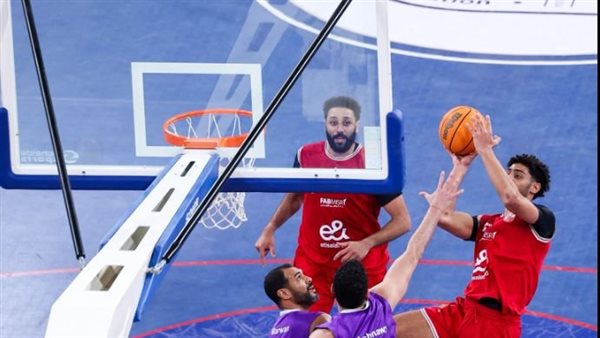 الأهلي في نهائي أوروبا ويبدأ مشوار البطولة الأفريقية.. مباريات أول أيام العيد