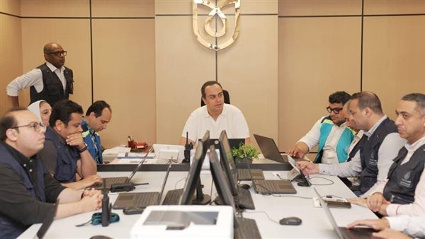 غرف إدارة الأزمات الصحية تعمل على مدار الساعة بالمحافظات
