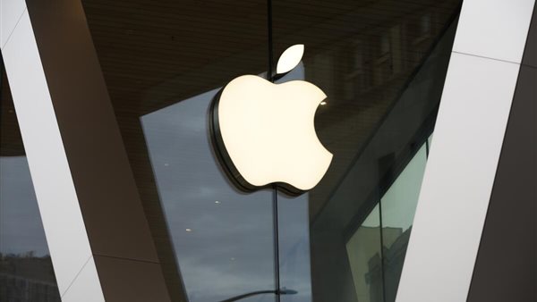 أبل تطور ميزة قفل آيفون تلقائيًا عند الاشتباه في السرقة