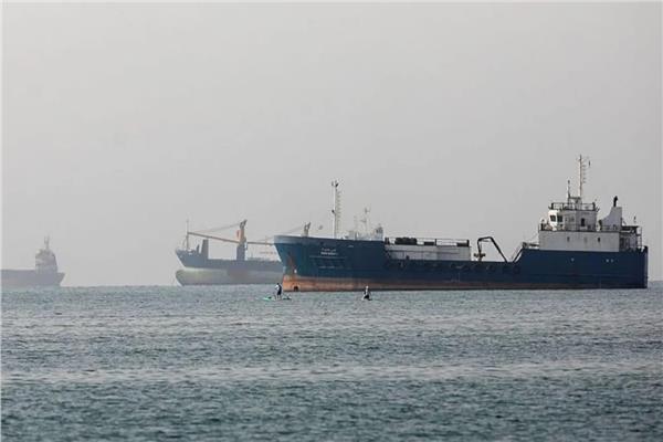 إيران تتهم الولايات المتحدة بخرق الهدنة بعد ضربات قرب مضيق هرمز