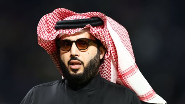تركي آل الشيخ يهنئ باريس سان جيرمان بعد التتويج بدوري الأبطال