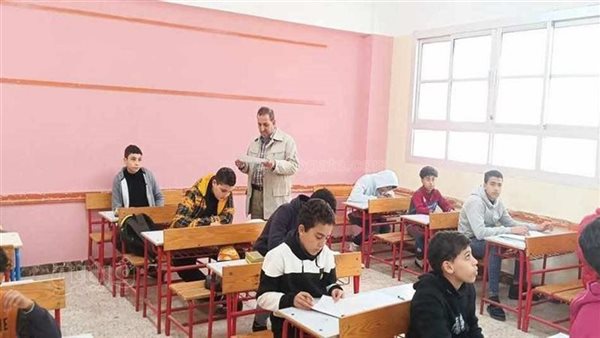 تعليمات للطلاب والمعلمين حول استخدام الهواتف قبل امتحانات الإعدادية