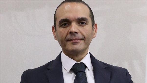 خبير اقتصادي ينتقد الاحتفاء بإدراج شركات جديدة في البورصة