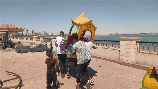 رفع الإشغالات والتعديات في السي فيو والكورنيش الجديد بالسويس