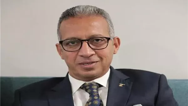 طارق العوضي يكشف الحرب النفسية الإسرائيلية على السوشيال ميديا
