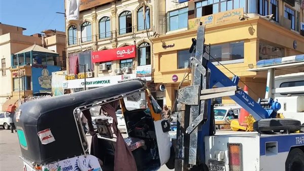 محافظ أسوان يطلب تكثيف الحملات المرورية في عيد الأضحى