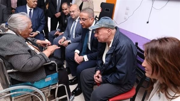 محافظ الجيزة يهنئ نزلاء دار تكريم بعيد الأضحى