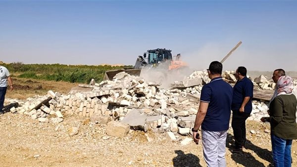 محافظ السويس يأمر بإزالة التعديات على أراضي الدولة