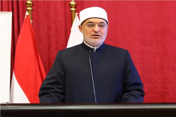 مفتي الجمهورية يقدم التعازي للسفير السعودي في وفاة والده