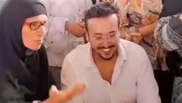جدة تدعو لحفيدها بعد كتب الكتاب وتثير تفاعلًا واسعًا