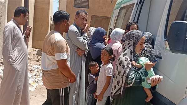 قافلة طبية تقدم خدمات مجانية لأهالي قرية أبو غالب بالجيزة